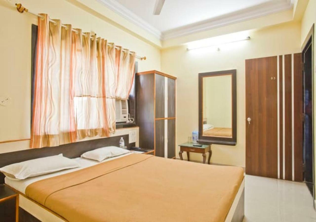 Hotel Sai Ganesh Shirdi Luaran gambar