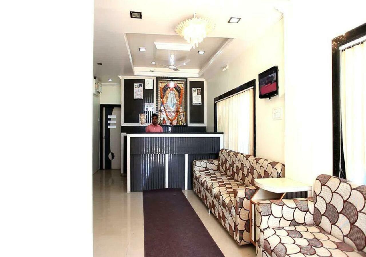 Hotel Sai Ganesh Shirdi Luaran gambar