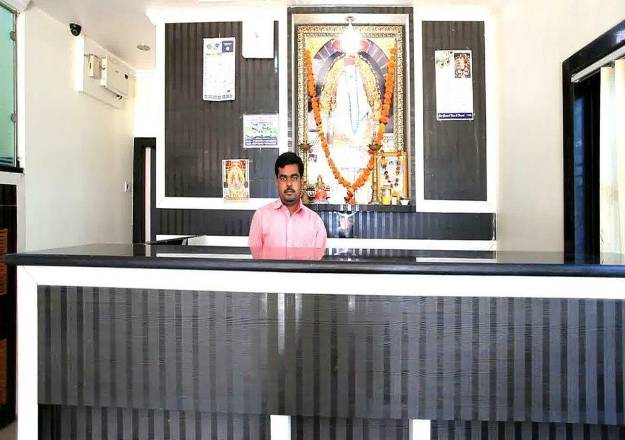 Hotel Sai Ganesh Shirdi Luaran gambar