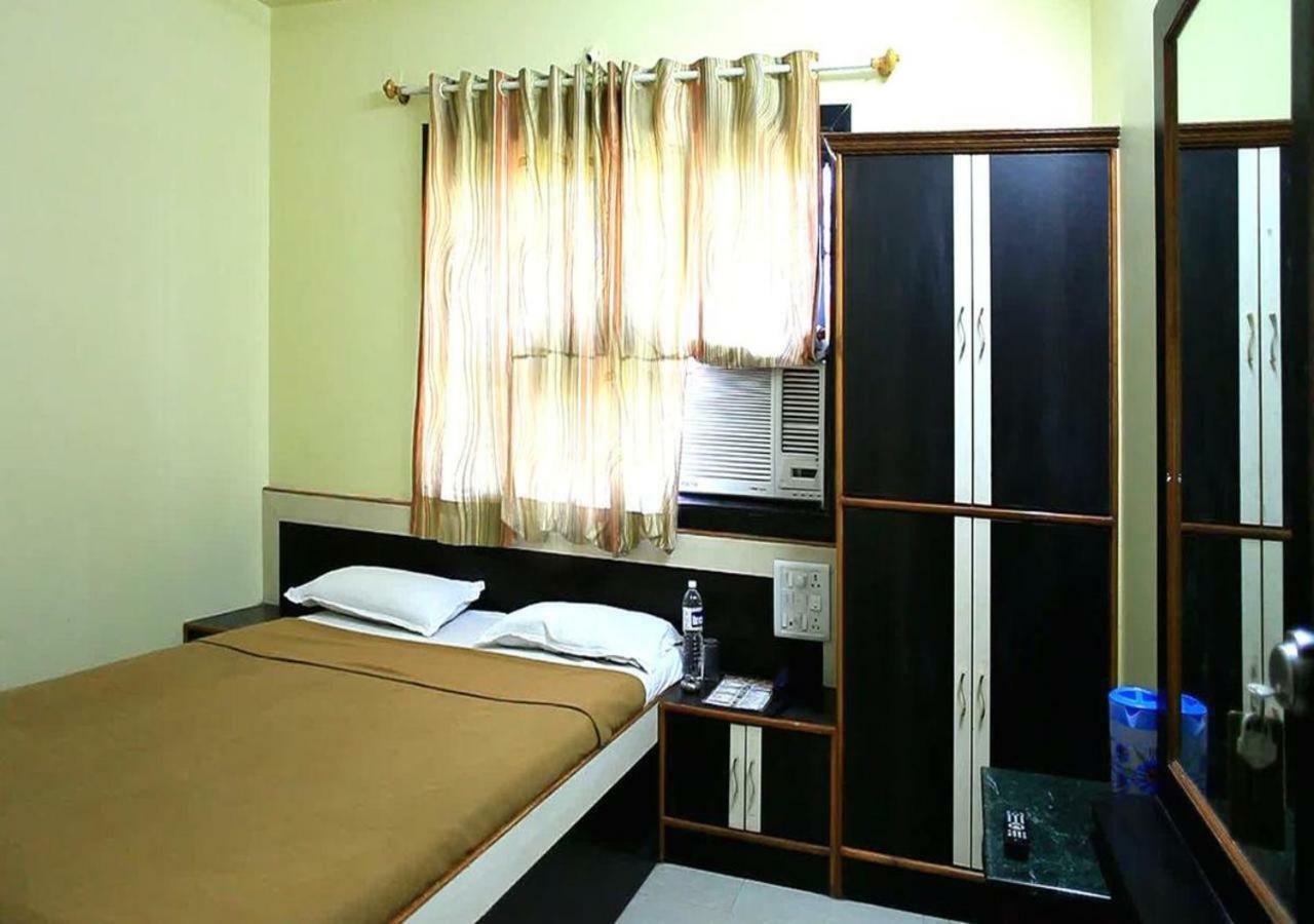 Hotel Sai Ganesh Shirdi Luaran gambar